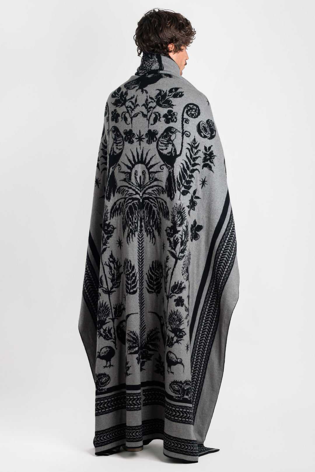 #colour_kiwiana-onyx-silver