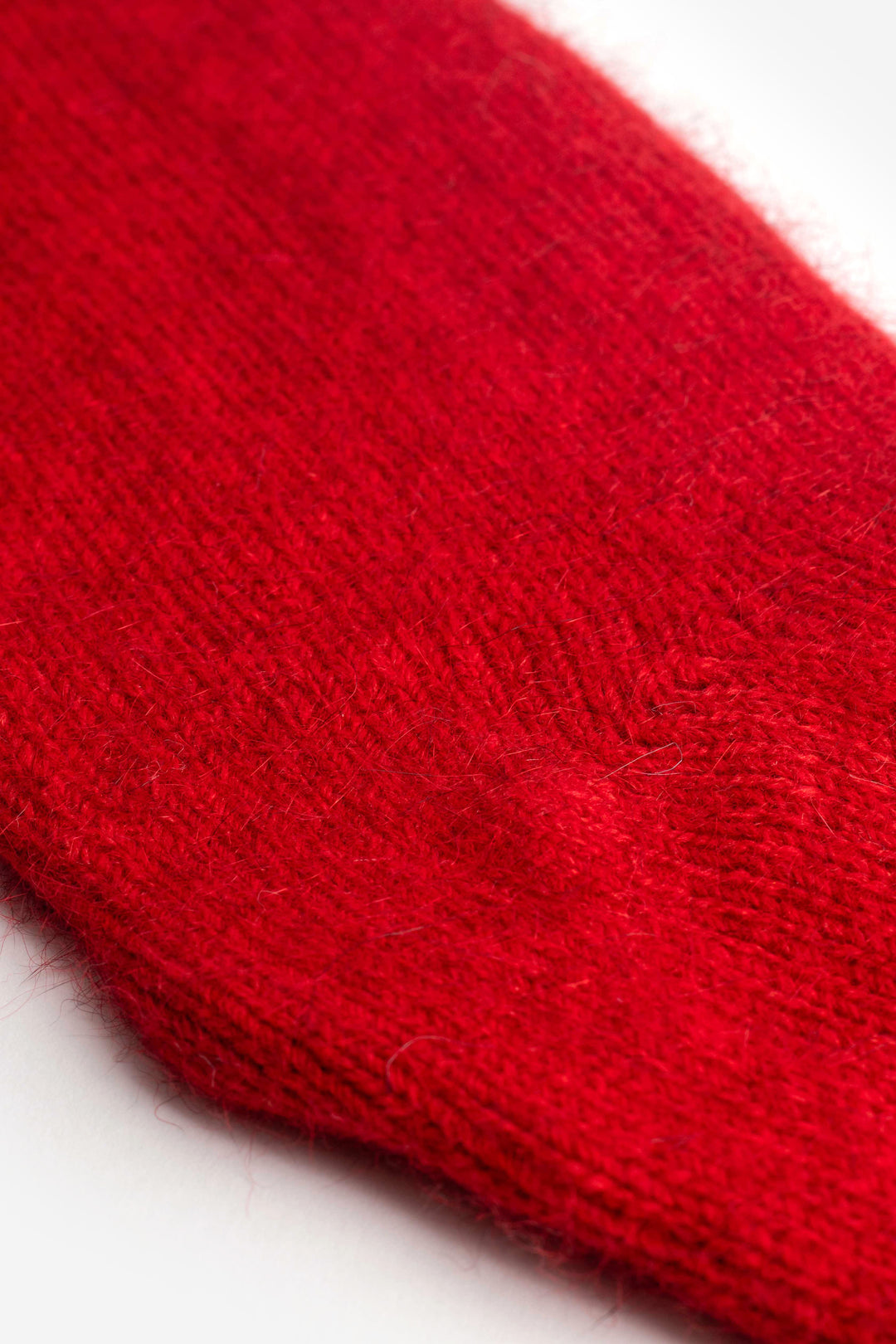 #colour_scarlet