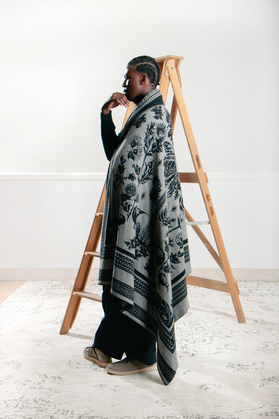 #colour_kiwiana-onyx-silver