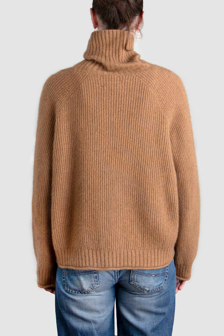 #colour_cognac