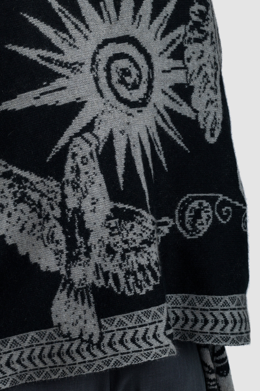#colour_kiwiana-onyx-silver