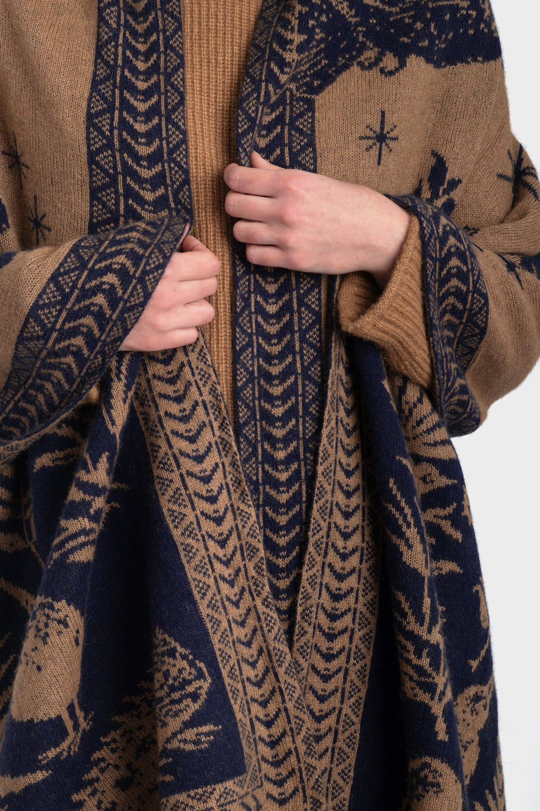 #colour_kiwiana-midnight-cognac