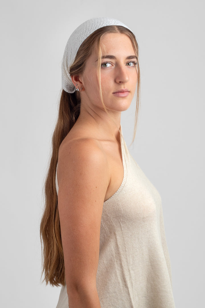 Cashmere triangle scarf #colour_antique-white