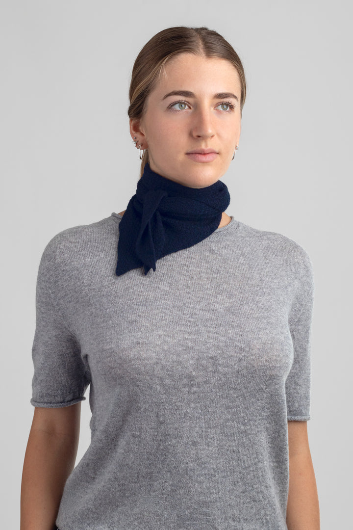 Cashmere triangle scarf #colour_navy