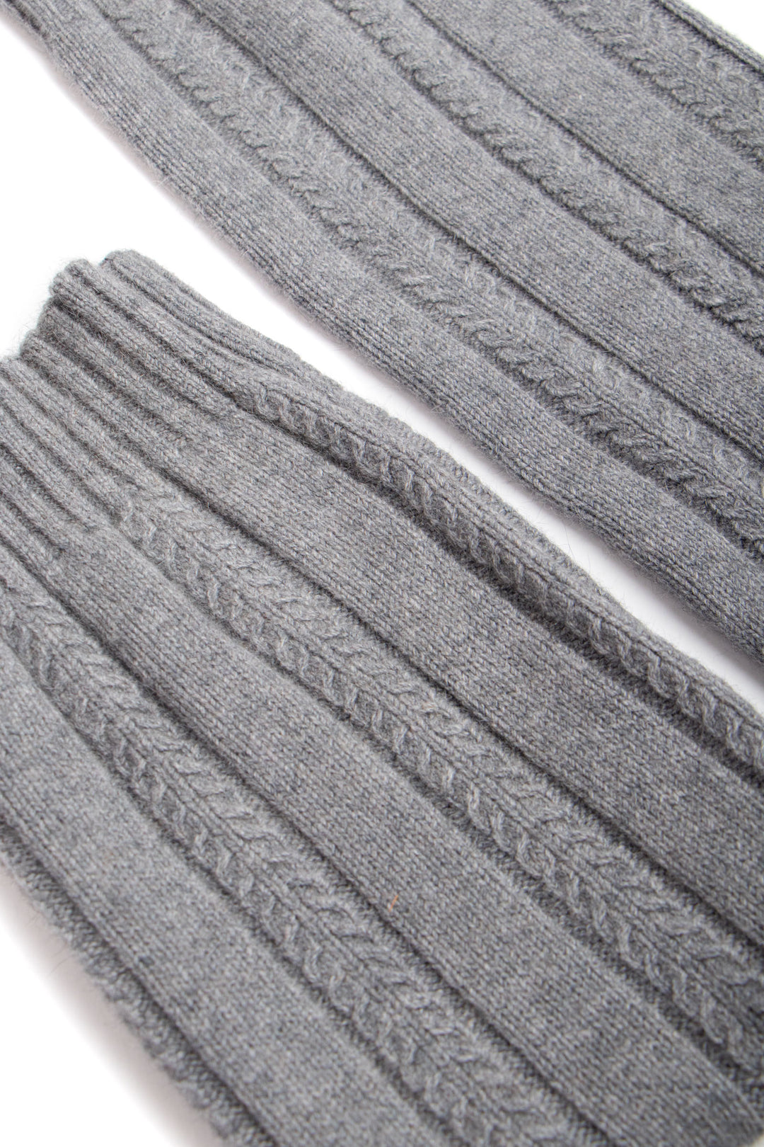 #colour_pewter