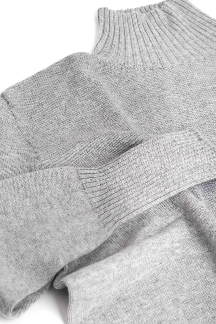 #colour_light-grey