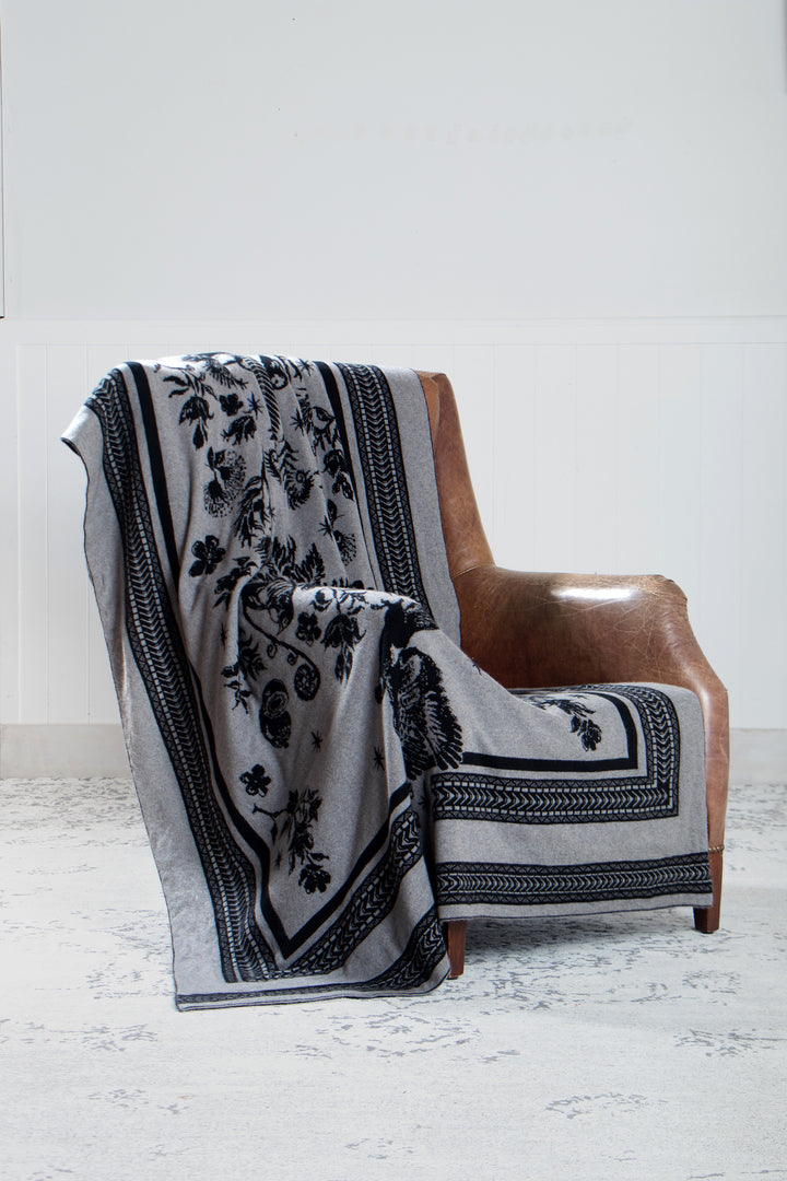 #colour_kiwiana-onyx-silver