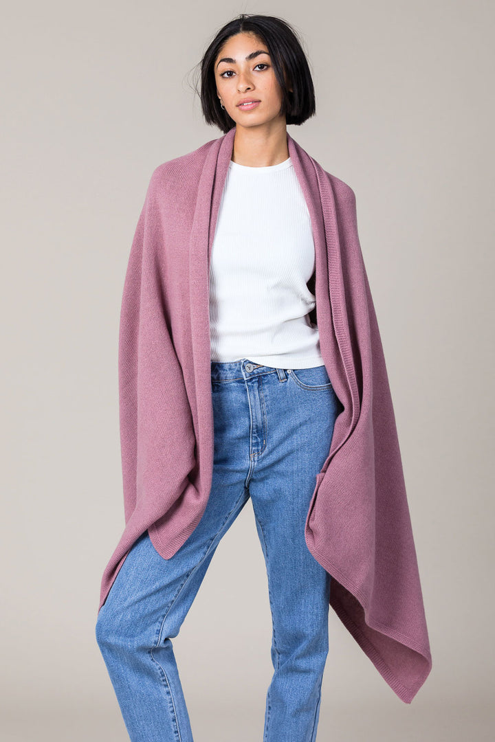 Cashmere Travel Wrap in Shawl Pink